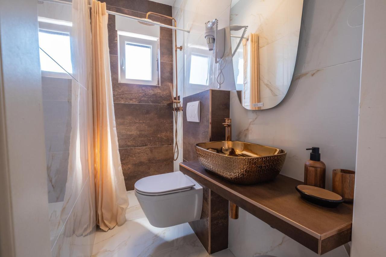 Premium Relax Rooms Novi Vinodolski Exterior photo